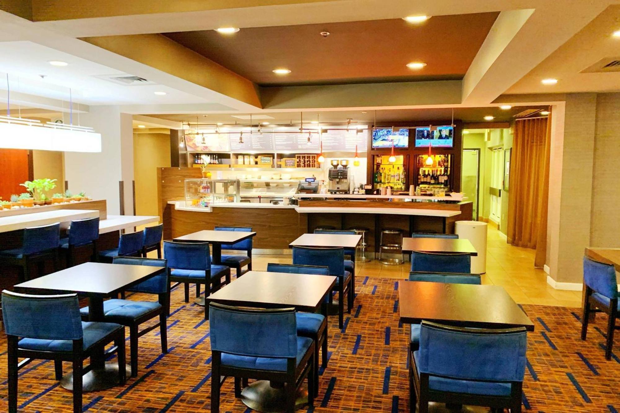 Hotel Courtyard Cleveland Airport South Middleburg Heights Exterior foto