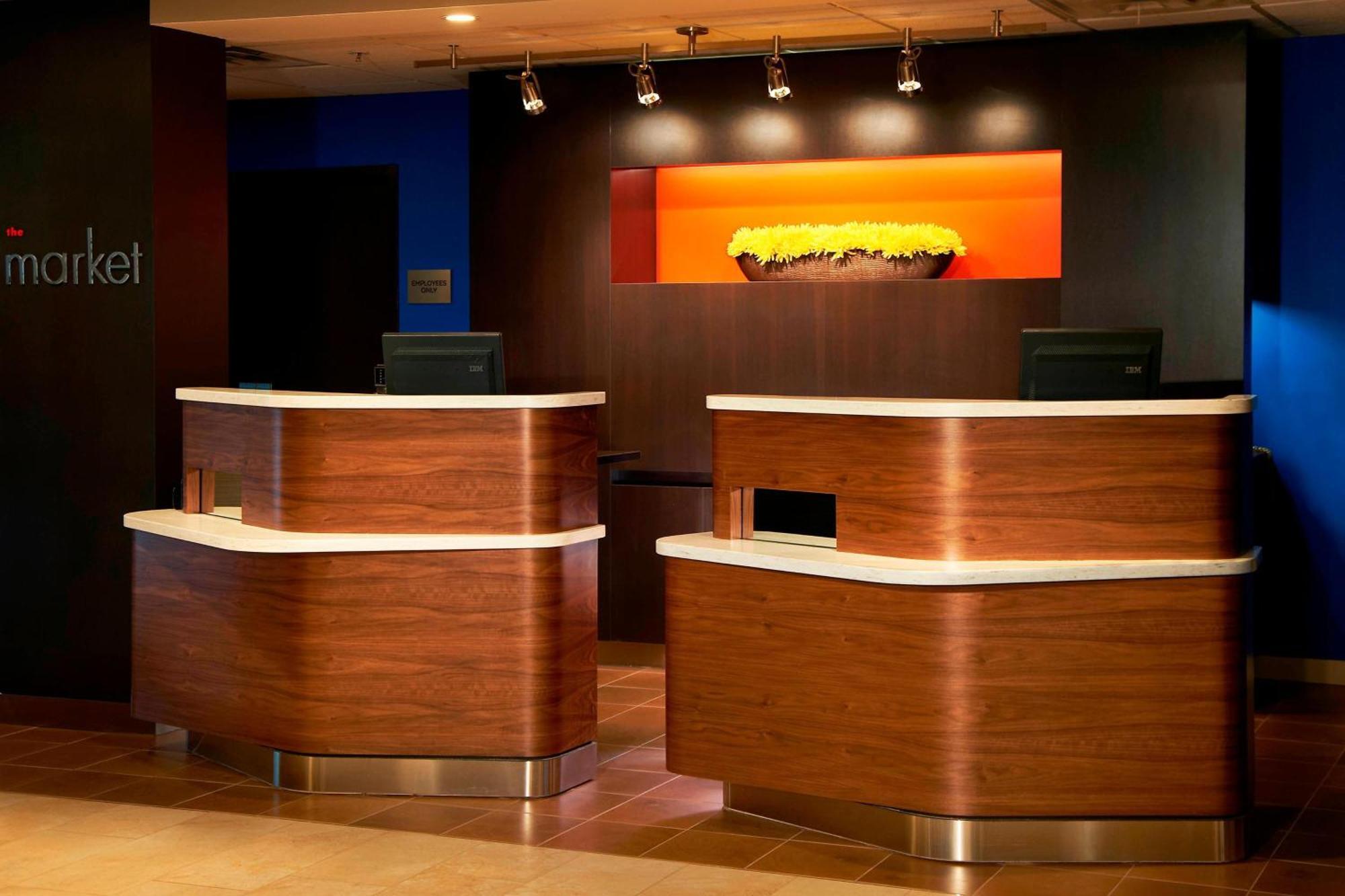 Hotel Courtyard Cleveland Airport South Middleburg Heights Exterior foto